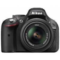 NIKON D5200 kit 18-55mm VR II NIKON D5200 kit 18-55mm VR II