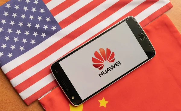 США пойдет на уступки по работе с Huawei в сфере 5G